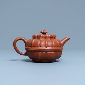 Une théière couverte en grès de Yixing, Chine, Kangxi — photo 4