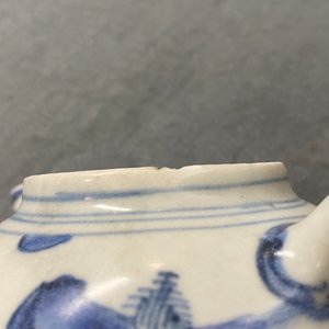 Une théière couverte en porcelaine de Chine en bleu et blanc, épave du Hatcher cargo, époque Transition — photo 12
