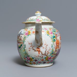 Une théière couverte en porcelaine de Chine famille rose à décor mandarin, Qianlong — photo 3