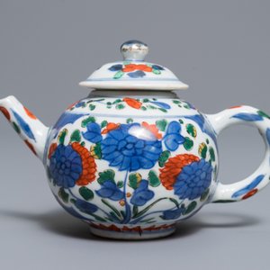 Une théière couverte en porcelaine de Chine famille verte, Kangxi — photo 2