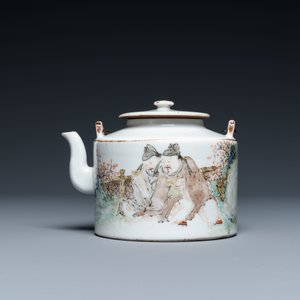 Une théière couverte en porcelaine de Chine qianjiang cai, 19/20ème — photo 2