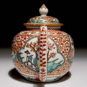 Une théière en porcelaine de Chine de type Amsterdams bont, 18ème — photo 5