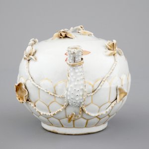 Une théière en porcelaine de Chine, époque Yongzheng — photo 5