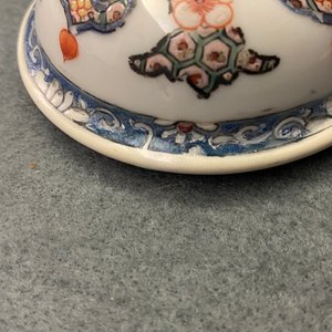 Une théière en porcelaine de Chine famille rose au bec en forme de phénix, Qianlong — photo 11