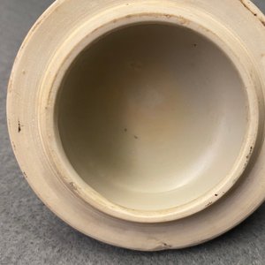 Une théière en porcelaine de Chine famille rose au bec en forme de phénix, Qianlong — photo 13