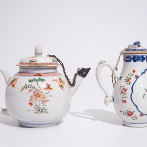 Une théière en porcelaine de Chine famille verte, Kangxi, et un pot à lait en famille rose, Qianlong — photo 4