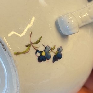 Une théière en porcelaine de Meissen à décor floral, Allemagne, 18ème — photo 15