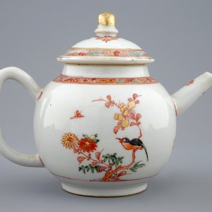 Une théière et son couvercle en porcelaine de Chine famille verte, Kangxi — photo 3