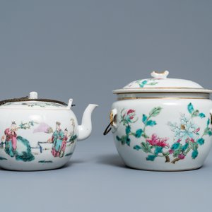 Une théière et un bol couvert en porcelaine de Chine famille rose et trois coupes Bencharong, 19ème — photo 10
