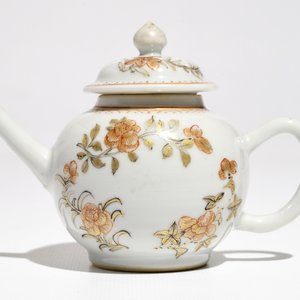 Une théière miniature en porcelaine de Chine grisaille, 18ème — photo 2