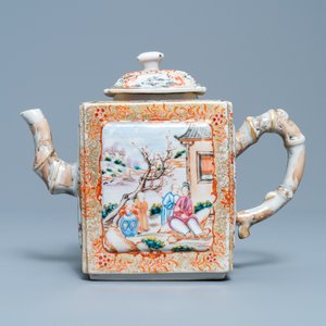 Une théière rectangulaire en porcelaine de Chine famille rose à décor mandarin, Qianlong — photo 2