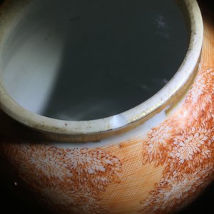 Une théière sur son support en porcelaine de Chine d'exportation à décor romantique, Qianlong — photo 11