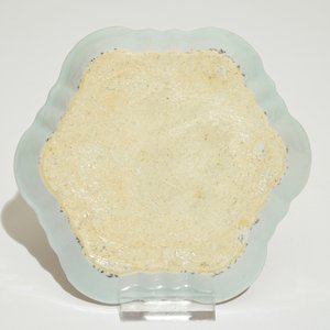 Une théière sur son support en porcelaine de Chine d'exportation à décor romantique, Qianlong — photo 10