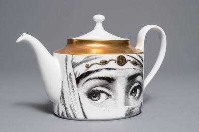 Une théière 'Temi i variazone' d'après Piero Fornasetti, Rosenthal, Allemagne, 1999