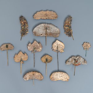 Une tiare et 13 épingles aux plumes de martin-pêcheur, Chine, 19/20ème — photo 3