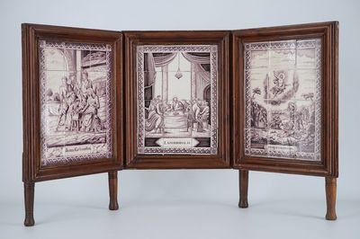 Une tryptique de panneaux de carreaux de Delft aux décors religieux, Utrecht, 19ème