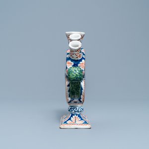 Une tulipière en faïence de Delft en palette cachemire, 1er quart du 18ème — photo 2