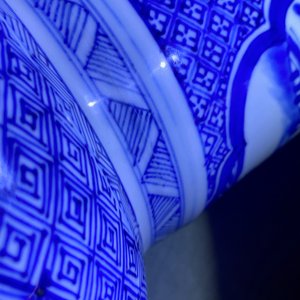 Une vase de forme yenyen en porcelaine de Chine en bleu et blanc, Kangxi — photo 10