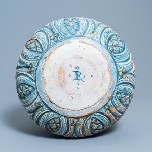 Une vasque circulaire en faïence polychrome de Winterthur, Suisse, 16ème — photo 7