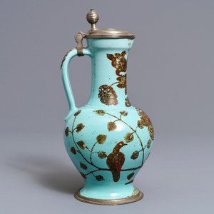 Une verseuse à monture en étain à décor d'oiseaux et fleurs sur fond turquoise, Allemagne, 17/18ème — photo 2