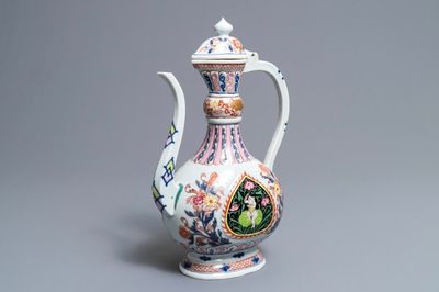 Une verseuse aftaba en porcelaine rose-Imari pour le marché islamique, Samson, Paris, 19ème