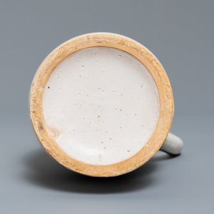 Une verseuse couverte en faïence blanche de Delft, 18ème — photo 8