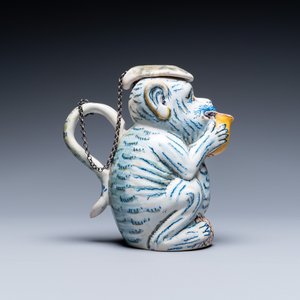 Une verseuse couverte en forme de singe en faïence polychrome de Delft, 18ème — photo 4