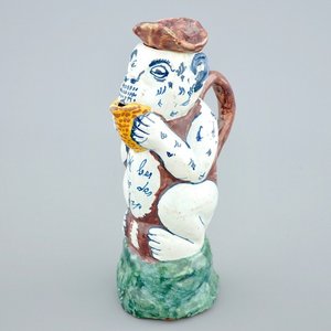 Une verseuse couverte en forme de singe en faïence polychrome de Delft, 19ème — photo 1