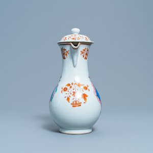 Une verseuse couverte en porcelaine de Chine famille rose aux armes de Faverolles pour le marché français, Qianlong — photo 5