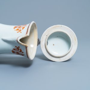 Une verseuse couverte en porcelaine de Chine famille rose aux armes de Faverolles pour le marché français, Qianlong — photo 8