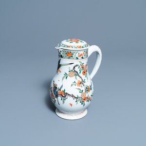 Une verseuse couverte en porcelaine de Chine famille verte, Kangxi — photo 1