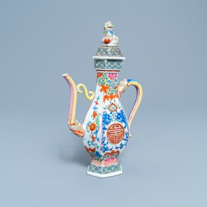 Une verseuse couverte en porcelaine de Chine, Qianlong — photo 1