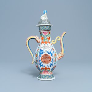 Une verseuse couverte en porcelaine de Chine, Qianlong — photo 4