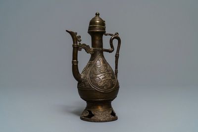 Une verseuse en bronze pour le marché islamique, Chine, 17/18ème