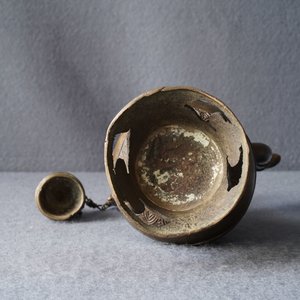 Une verseuse en bronze pour le marché islamique, Chine, 17/18ème — photo 12