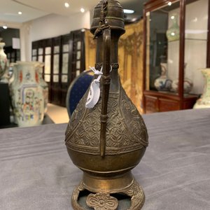 Une verseuse en bronze pour le marché islamique, Chine, 17/18ème — photo 16