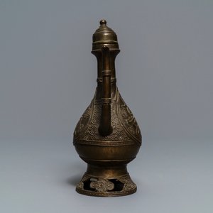 Une verseuse en bronze pour le marché islamique, Chine, 17/18ème — photo 5