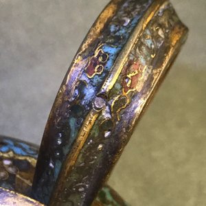 Une verseuse en émaux cloisonnés à décor de lions bouddhistes, Ming — photo 11