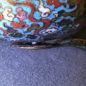 Une verseuse en émaux cloisonnés à décor de lions bouddhistes, Ming — photo 30