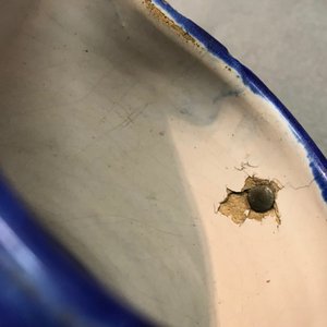 Une verseuse en faïence de Bruxelles à décor de Napoléon sur fond bleu, 19ème — photo 12