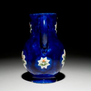 Une verseuse en faïence de Bruxelles à décor de Napoléon sur fond bleu, 19ème — photo 4