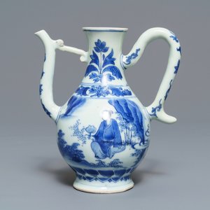 Une verseuse en porcelaine de Chine bleu et blanc, époque Transition — photo 2