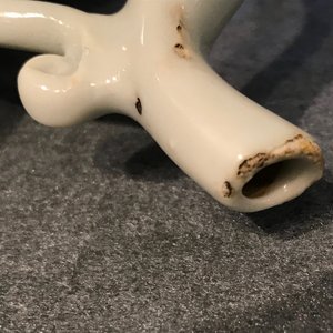 Une verseuse en porcelaine de Chine bleu et blanc, époque Transition — photo 11