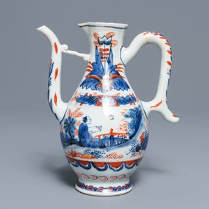 Une verseuse en porcelaine de Chine bleu et blanc surdécorée, époque Transition — photo 2