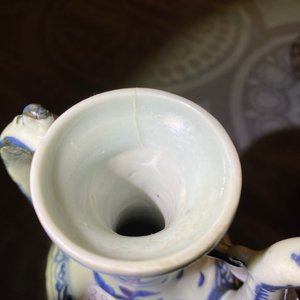 Une verseuse en porcelaine de Chine en bleu et blanc, Ming — photo 14