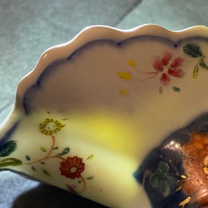 Une verseuse en porcelaine de Chine famille rose à décor 'Feuille de tabac', Qianlong — photo 19