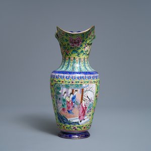 Une verseuse et son bassin en émaux de Canton, Chine, Qianlong/Jiaqing — photo 3