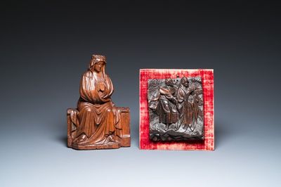 Une Vierge assise et un panneau avec Saint Jean et la Vierge en chêne sculpté, Flandre et/ou Nord de la France, 15/16ème