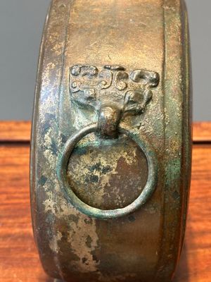 Vase archaïque de type 'bianhu' en bronze, Chine, Han — photo 8