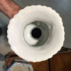 Vase côtelé en forme de bouteille en faïence de Delft, décor cachemire, env. 1700 — photo 4